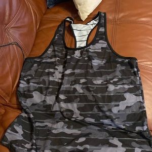 Zyia Activewear racer back tank EUC size large